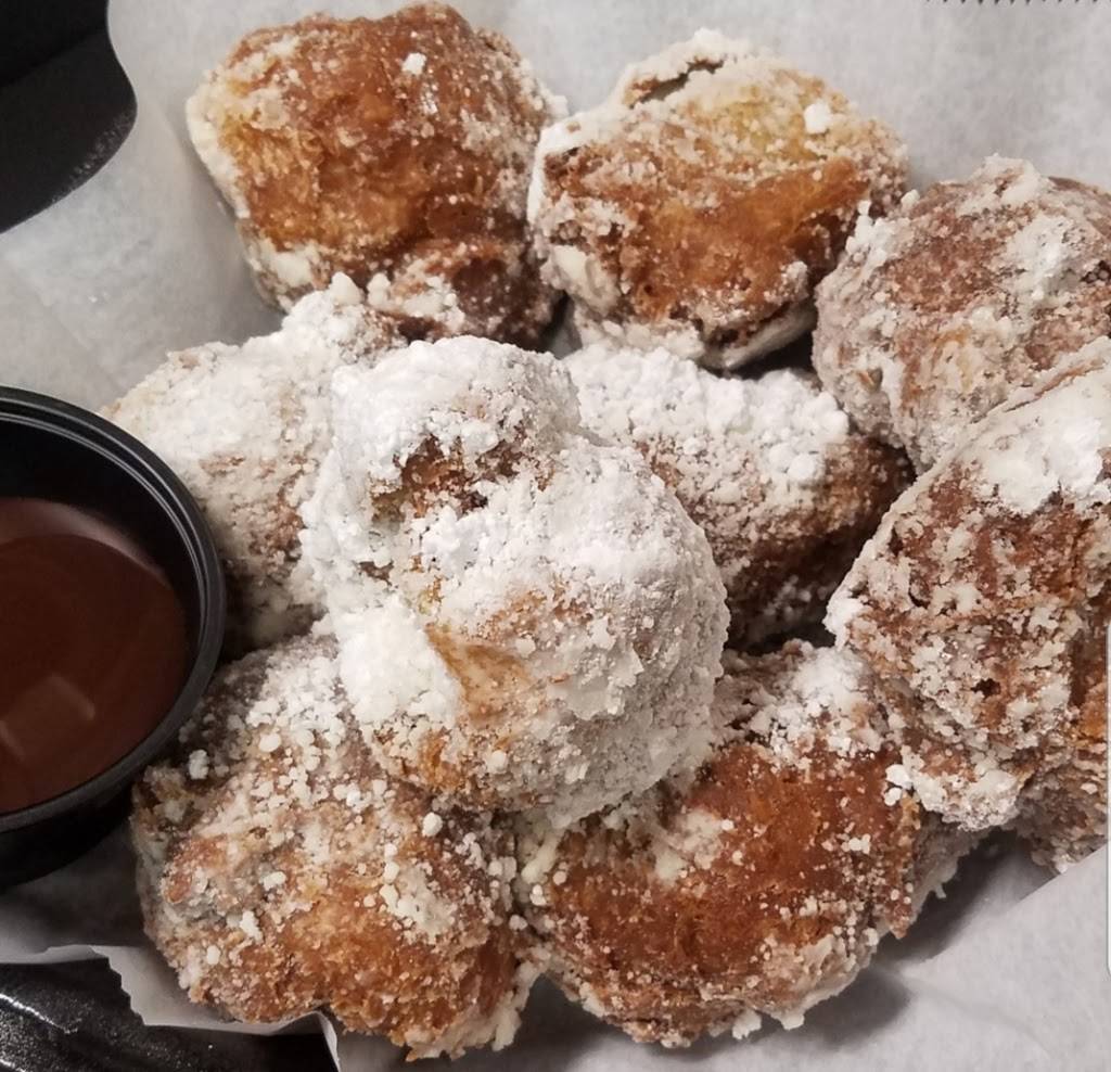 Lolas Seafood Eatery | restaurant | 300 SW Federal Hwy, Stuart, FL 34994, USA | 7722193340 OR +1 772-219-3340