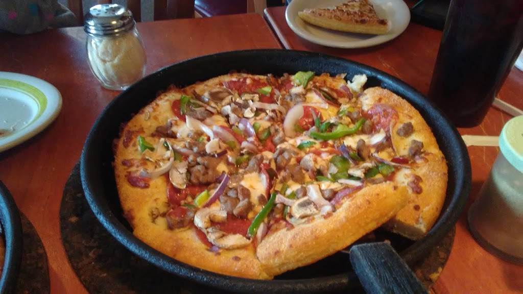 Pizza Hut | restaurant | 320 S West End Blvd, Quakertown, PA 18951, USA | 2155360245 OR +1 215-536-0245