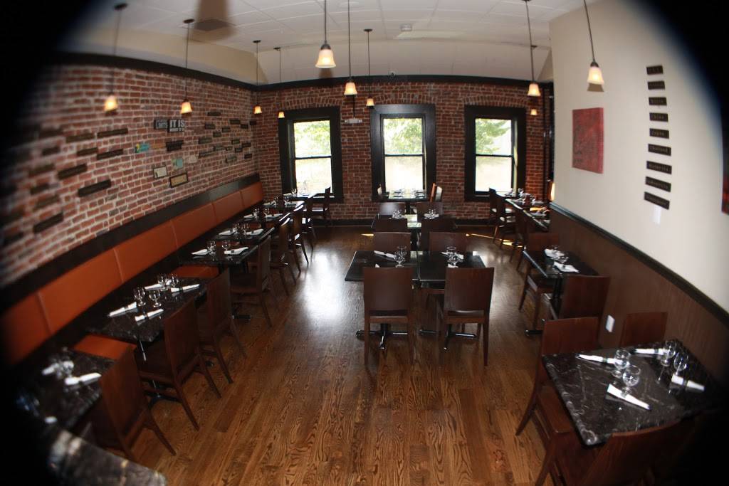 Banana Leaves Asian Restaurant | restaurant | 2020 Florida Ave NW, Washington, DC 20009, USA | 2029861333 OR +1 202-986-1333