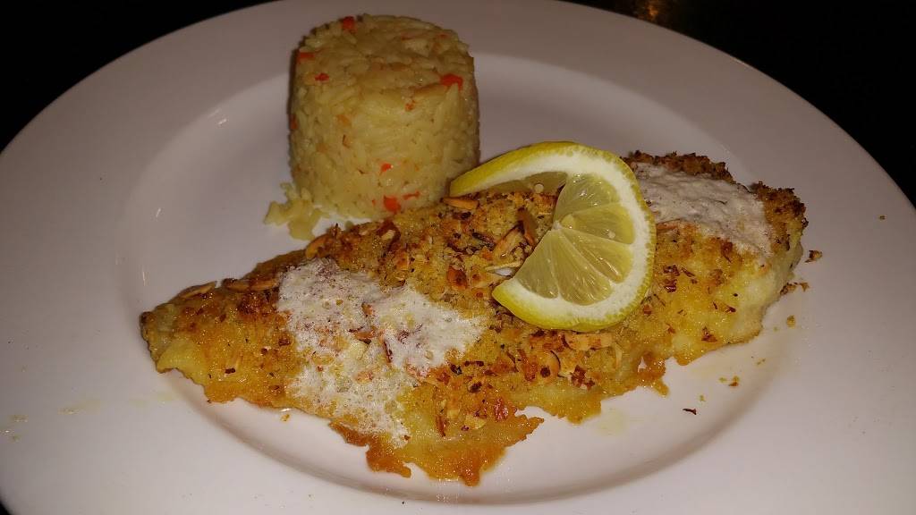 Walkers Charhouse | restaurant | 8 W Gartner Rd, Naperville, IL 60540, USA | 6306379688 OR +1 630-637-9688