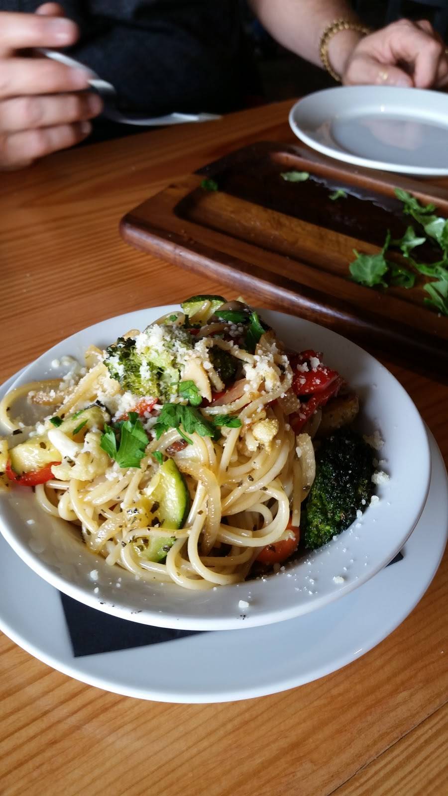 Sociale Italian Tapas and Pizza Bar | restaurant | 5427 Bayshore Blvd, Tampa, FL 33611, USA | 8133749302 OR +1 813-374-9302