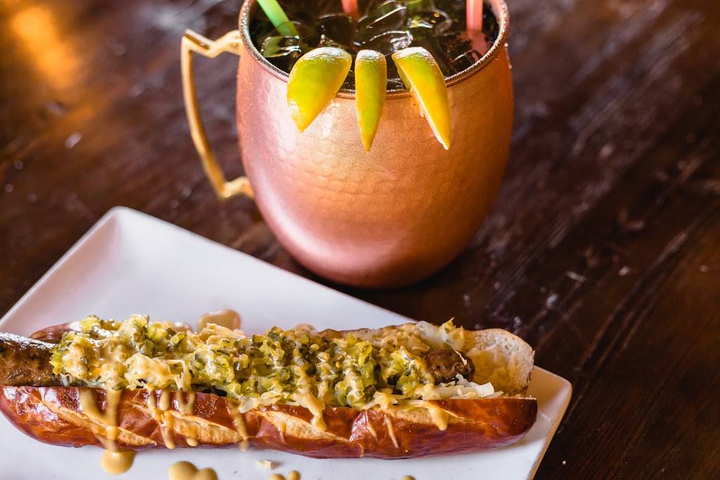 Brat Haus | restaurant | 3622 N Scottsdale Rd, Scottsdale, AZ 85251, USA | 4809474006 OR +1 480-947-4006