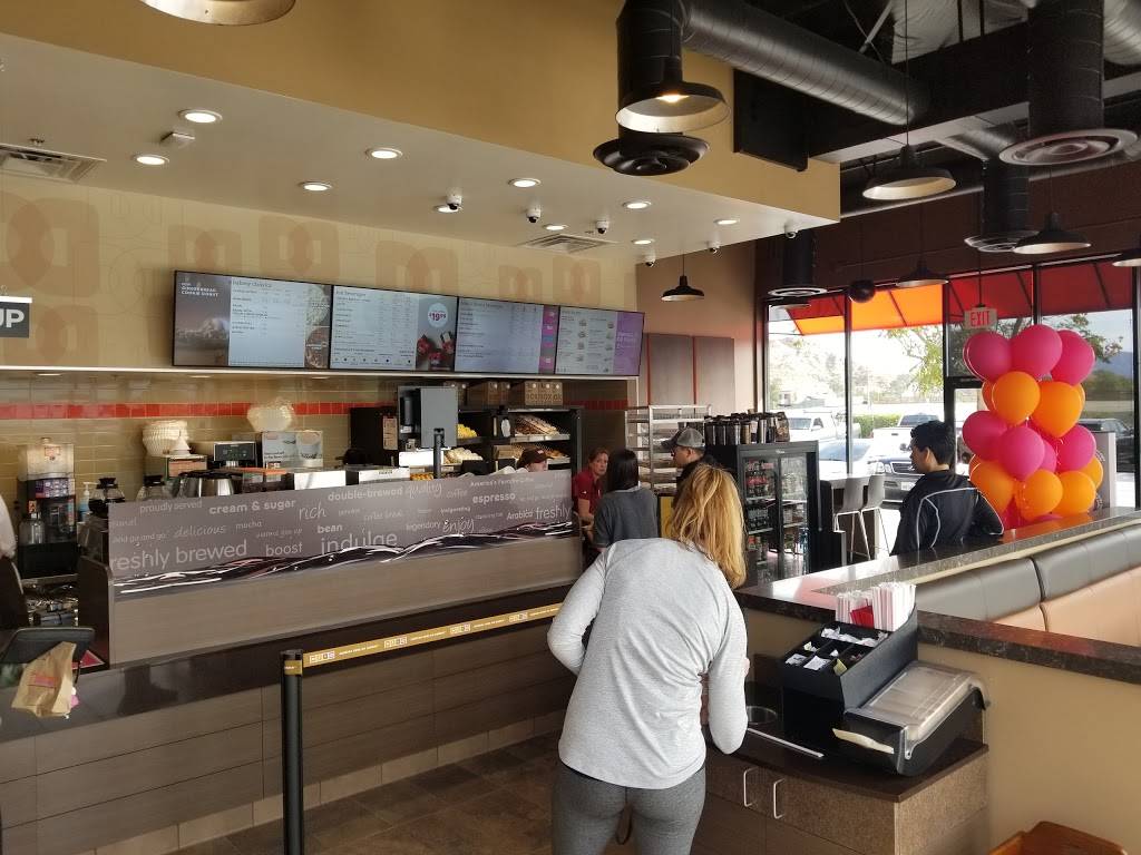 Dunkin | cafe | 26441 Bouquet Canyon Rd Suite A4, Santa Clarita, CA 91350, USA | 6612633763 OR +1 661-263-3763