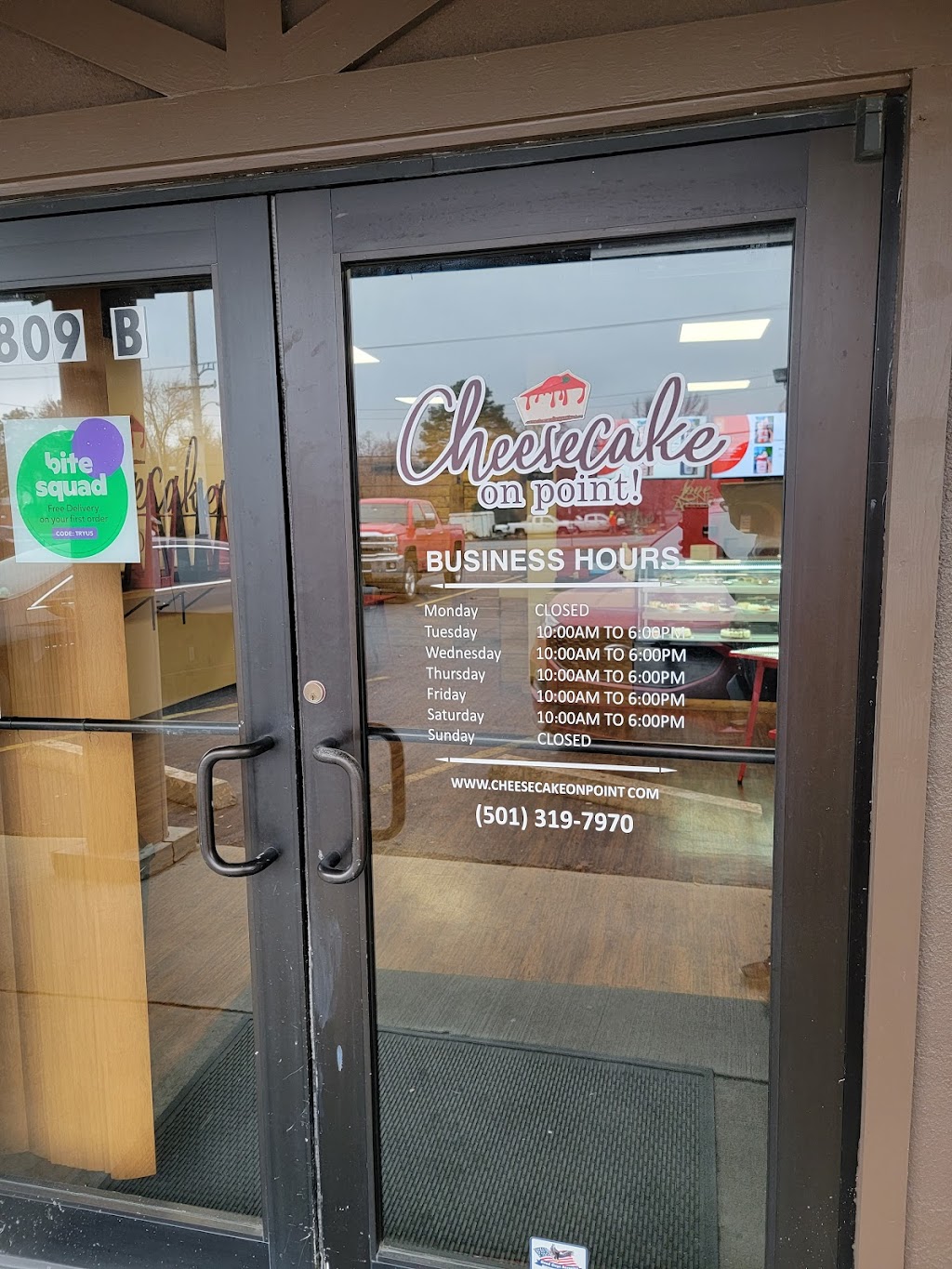 Cheesecake on point! | restaurant | 9809 W Markham St Suite B, Little Rock, AR 72205, USA | 5013197970 OR +1 501-319-7970