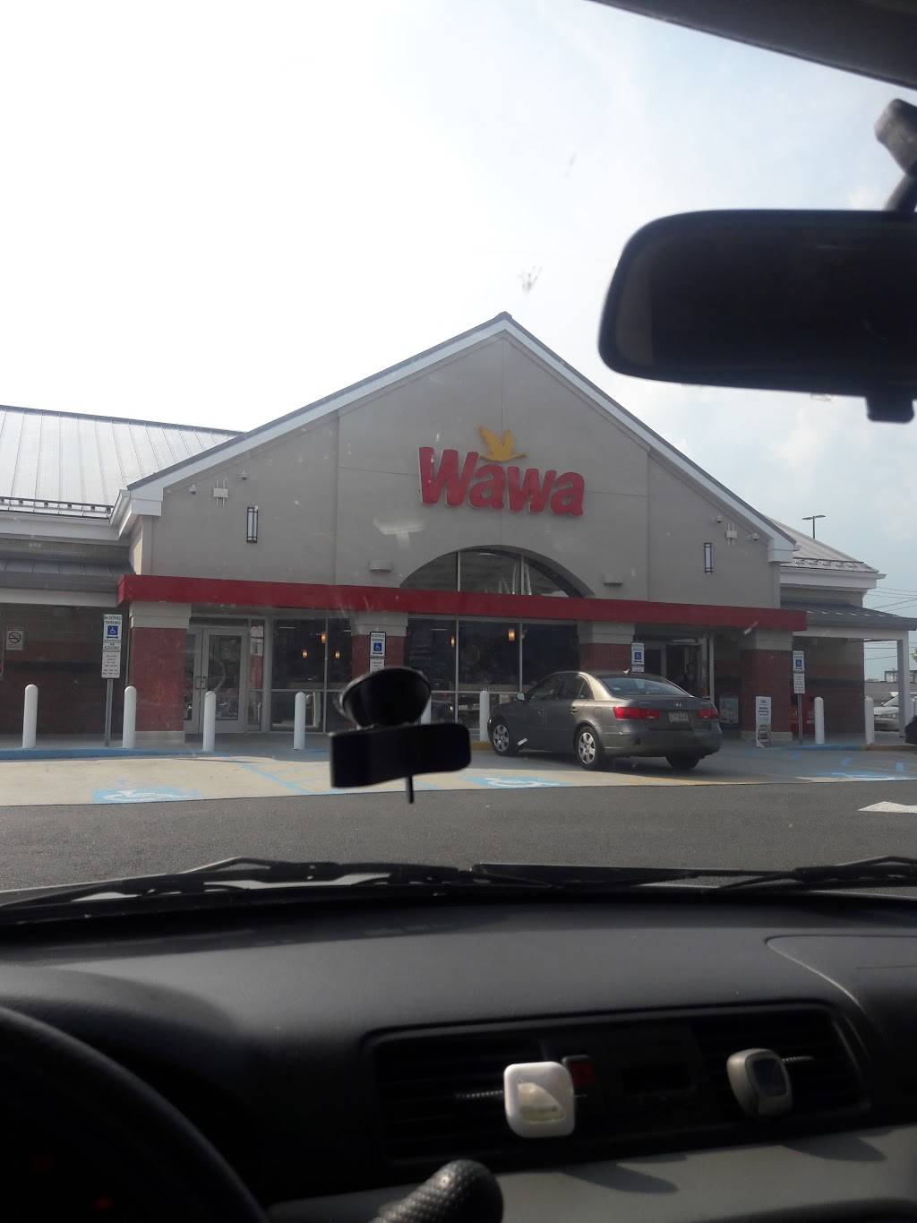 Wawa | cafe | 2709 N Meridian Blvd, Reading, PA 19610, USA | 6103720333 OR +1 610-372-0333