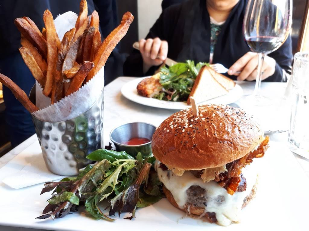 Bistro Versailles | bakery | 339 Greenwich Ave, Greenwich, CT 06830, USA | 2036616634 OR +1 203-661-6634