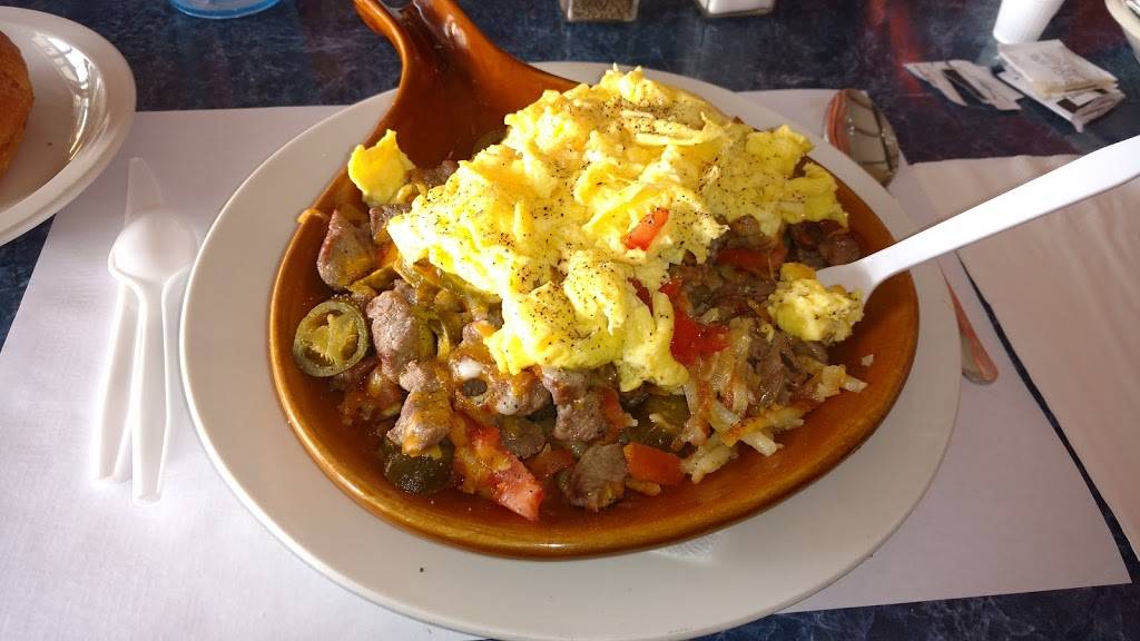 Spring Gardens | restaurant | 1716 W Layton Ave, Milwaukee, WI 53221, USA | 4142826950 OR +1 414-282-6950