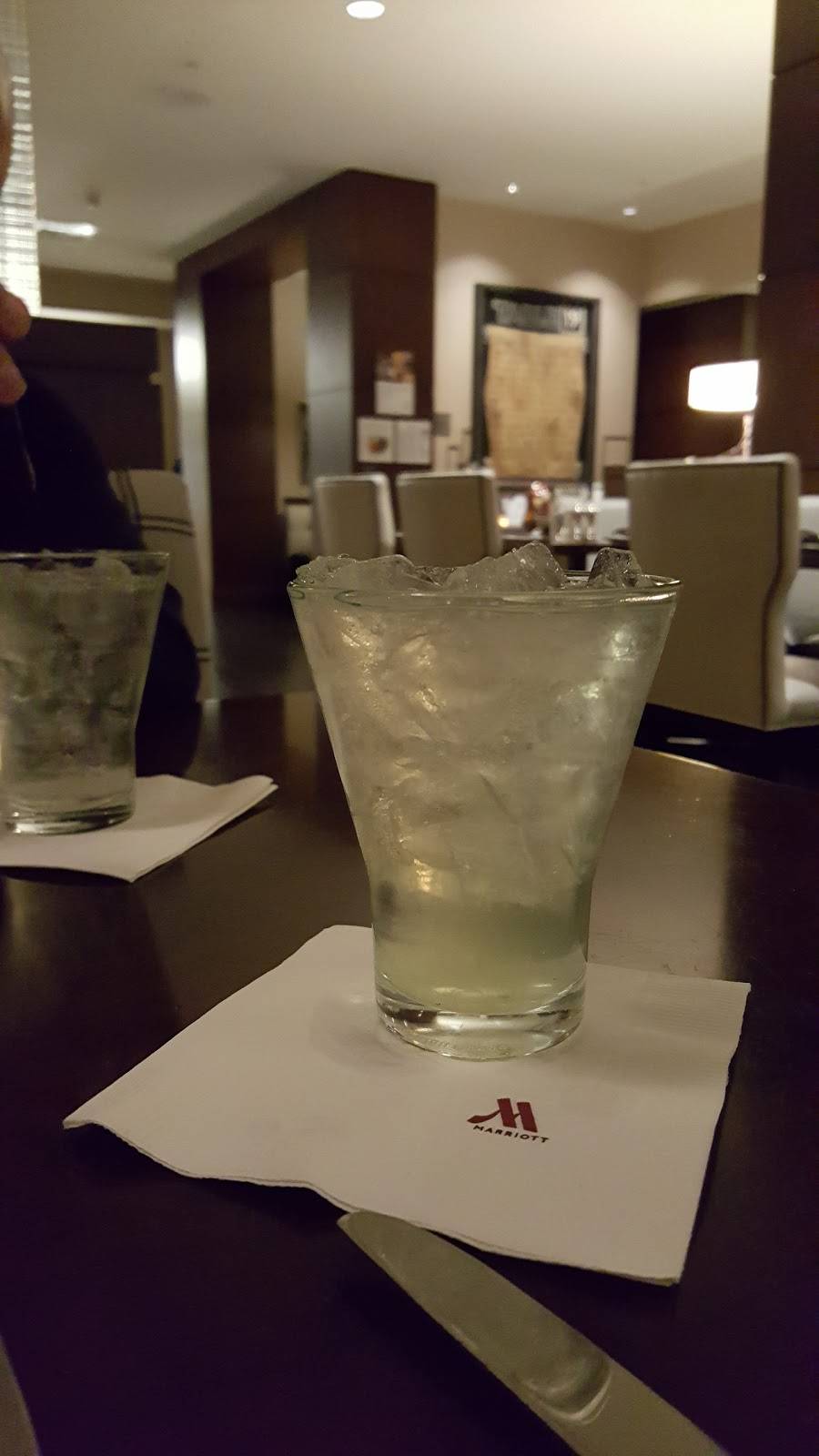 Table 19 | restaurant | 501 Main St, Peoria, IL 61602, USA | 3096802349 OR +1 309-680-2349