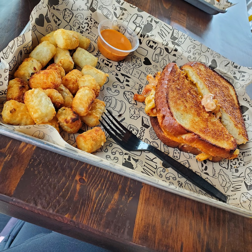 I Heart Mac and Cheese Benton | restaurant | 20320 I-30 Suite 100, Benton, AR 72019, USA | 5019432222 OR +1 501-943-2222