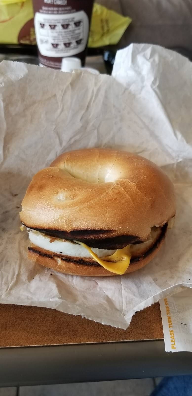 McDonalds | cafe | 1890 Avenue Rd, Toronto, ON M5M 3Z8, Canada | 4167837562 OR +1 416-783-7562