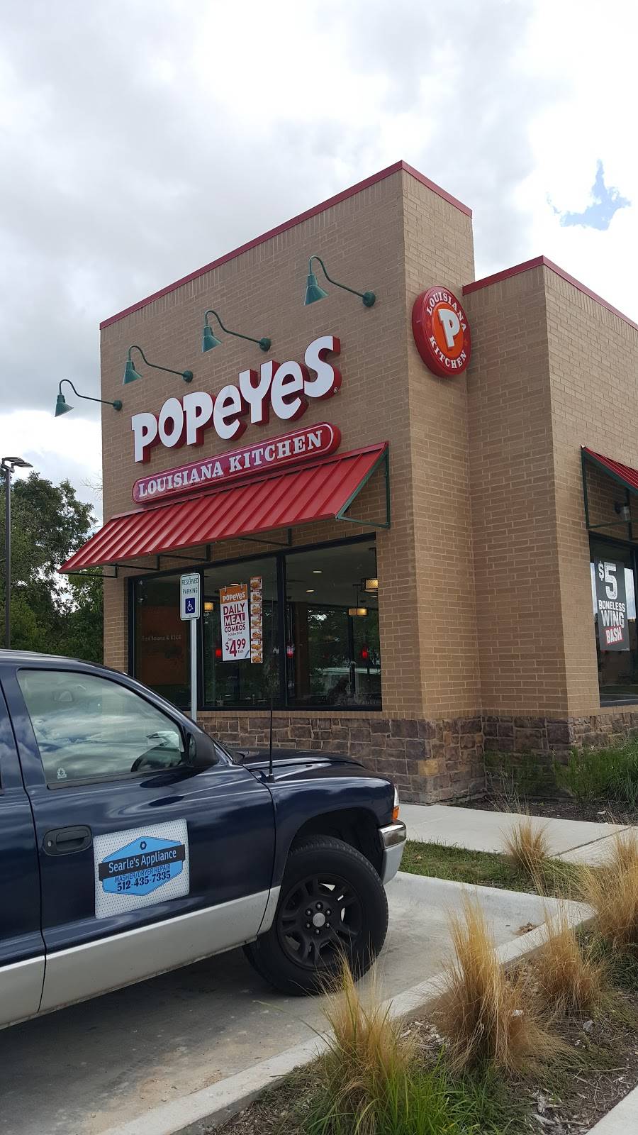 Popeyes Louisiana Kitchen | restaurant | 1005 E Central Ave, Belton, TX 76513, USA | 2548319990 OR +1 254-831-9990