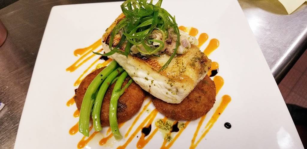 Olivadi Restaurant & Bar | restaurant | 32 Guild St, Norwood, MA 02062, USA | 7817629090 OR +1 781-762-9090