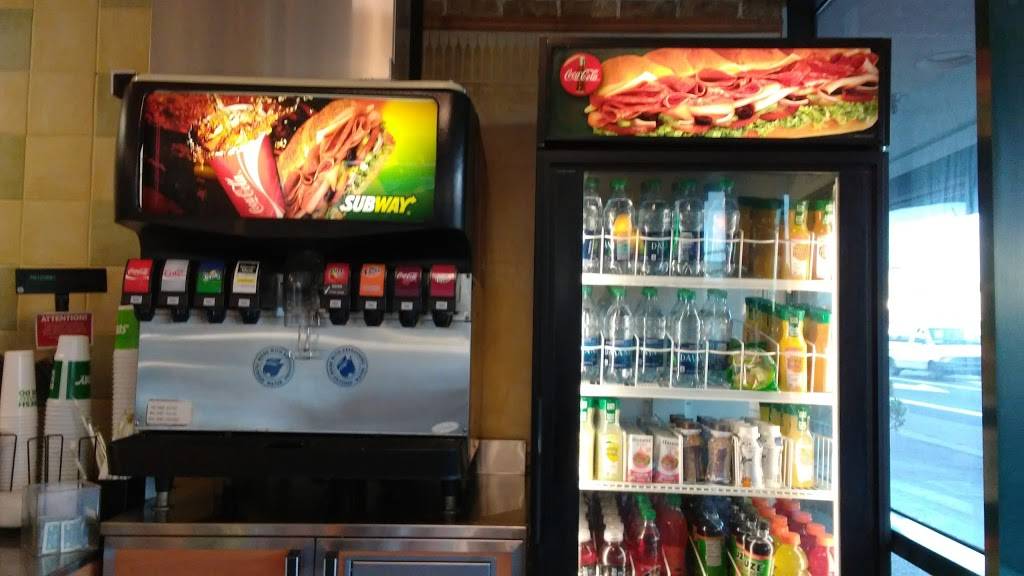 Subway Restaurants | restaurant | 22549 2nd St, Hayward, CA 94541, USA | 5105374488 OR +1 510-537-4488