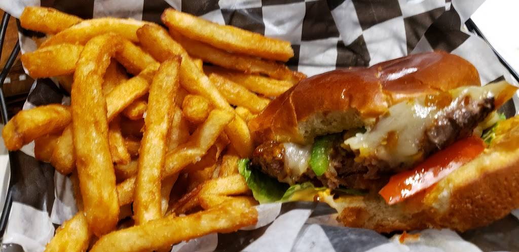 Oh my Grill | restaurant | 2020 College St, Cedar Falls, IA 50613, USA | 8336642020 OR +1 833-664-2020