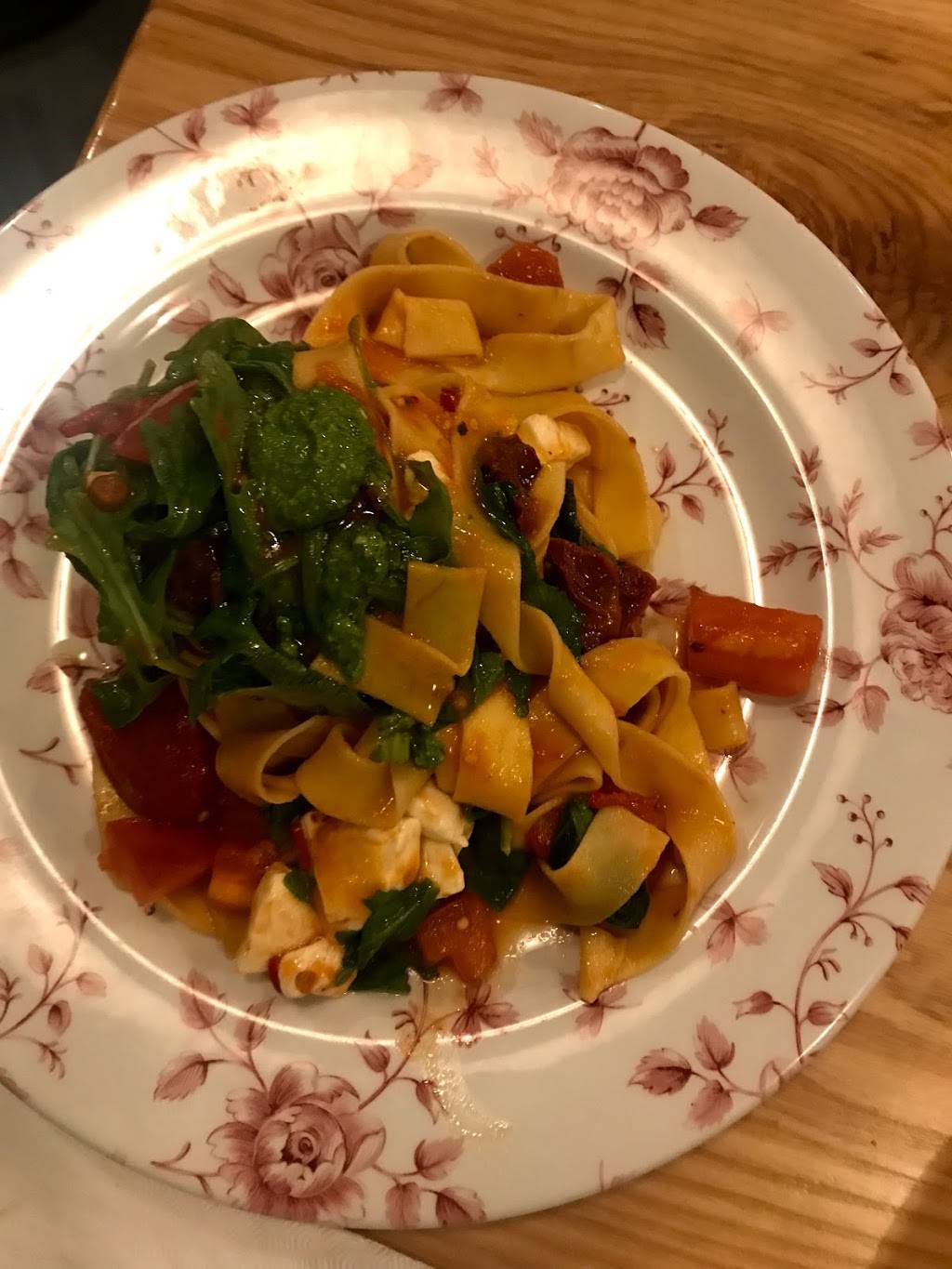 Luna Pasta e Dolci | restaurant | 6815 Biscayne Blvd #101, Miami, FL 33138, USA | 3059562431 OR +1 305-956-2431