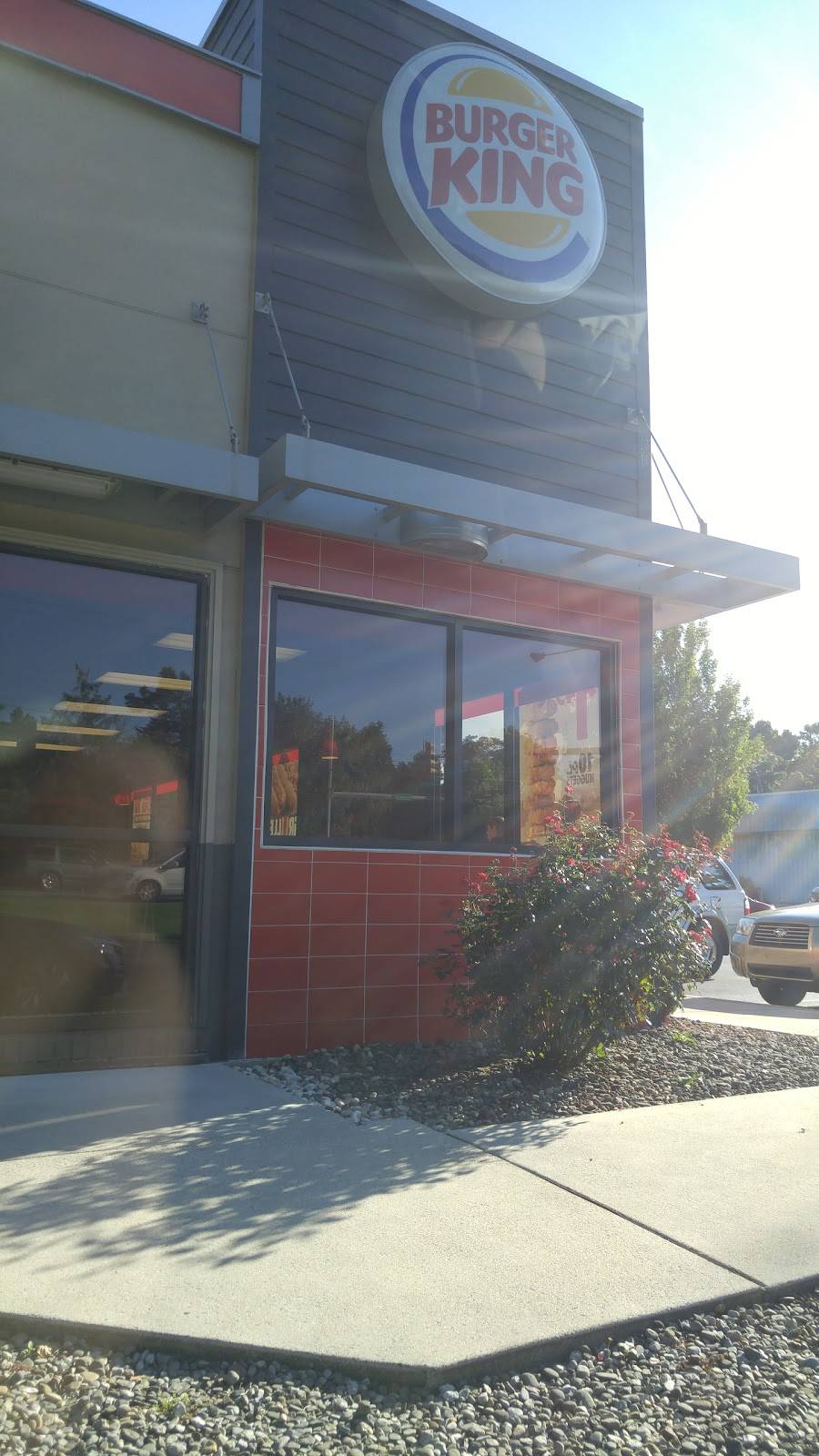 Burger King | restaurant | 3253 Paxton St, Harrisburg, PA 17111, USA | 7175641200 OR +1 717-564-1200