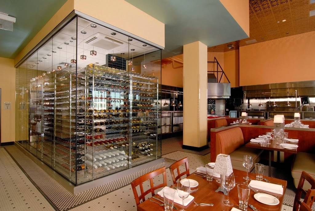 Phillips Seafood | restaurant | 1 Atlantic Ave, Atlantic City, NJ 08401, USA | 6093482273 OR +1 609-348-2273