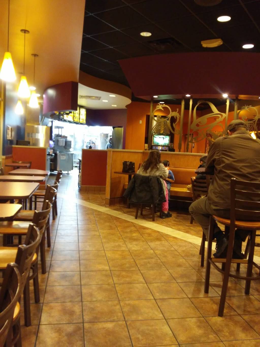 Taco Bell | meal takeaway | 3460 Airport Hwy, Toledo, OH 43609, USA | 4193800027 OR +1 419-380-0027