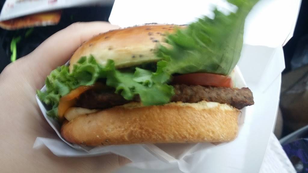 Jack in the Box | restaurant | 18950 Colima Rd, Rowland Heights, CA 91748, USA | 6269137717 OR +1 626-913-7717