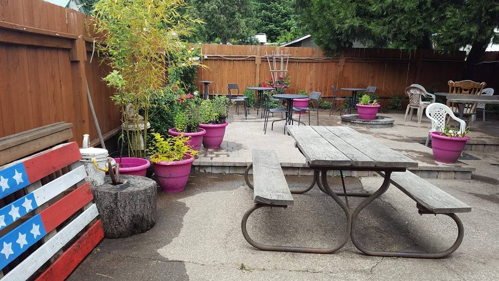 Boondocks | restaurant | 318 N Main St, Falls City, OR 97344, USA | 5037872700 OR +1 503-787-2700