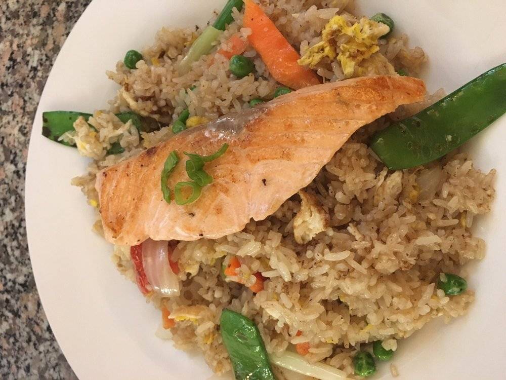 Eggs and Thai Cafe | restaurant | 2 Kings Ct, Dedham, MA 02026, USA | 7813262538 OR +1 781-326-2538