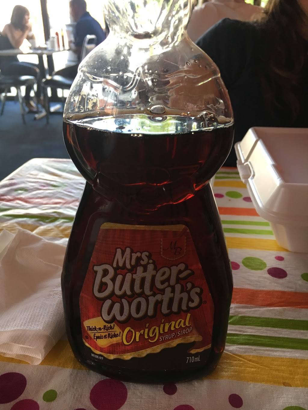 Pattis Place | restaurant | 87 E Main St, Welland, ON L3B 3W5, Canada | 2898207087 OR +1 289-820-7087