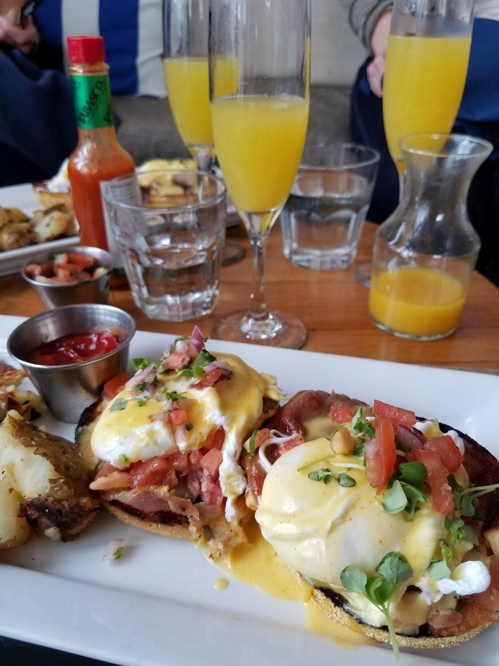 SeaLegs Wine Bar | restaurant | 21022 Beach Blvd #105, Huntington Beach, CA 92648, USA | 7145365700 OR +1 714-536-5700