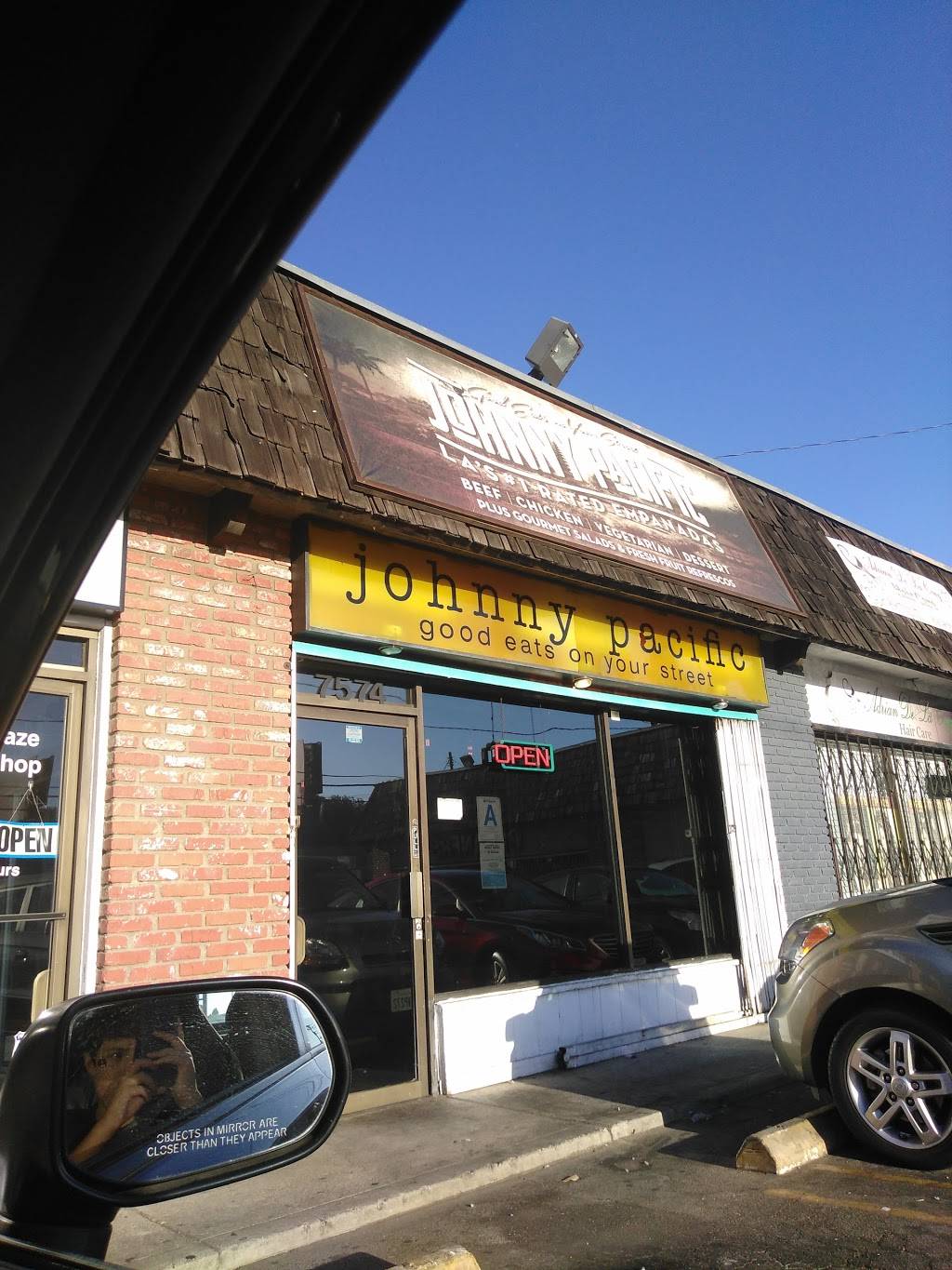 Johnny Pacific | restaurant | 20133 Saticoy St, Winnetka, CA 91306, USA | 8188856927 OR +1 818-885-6927