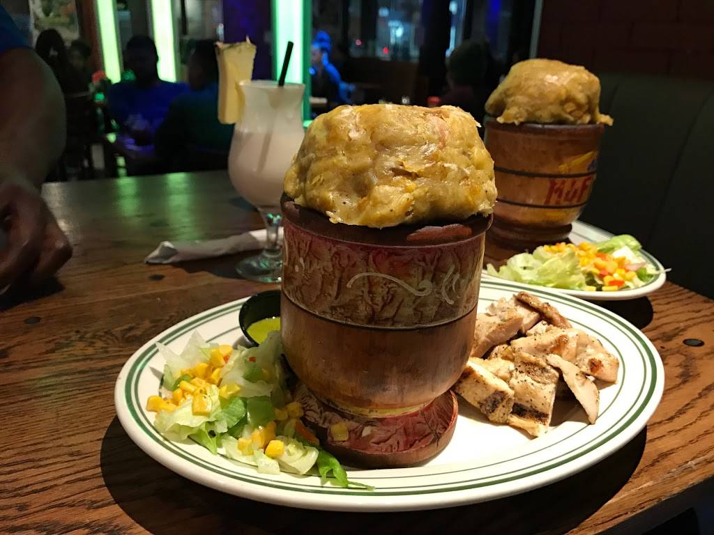 Alberts Mofongo | restaurant | 4762 Broadway, New York, NY 10034, USA | 2125693441 OR +1 212-569-3441