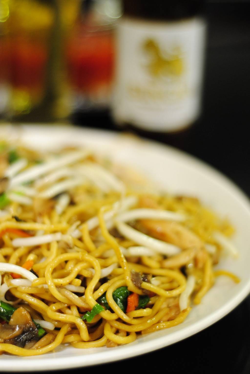 Empty Bowl Gourmet Noodle Bar | restaurant | 38 W Victoria St #109, Santa Barbara, CA 93101, USA | 8053352426 OR +1 805-335-2426