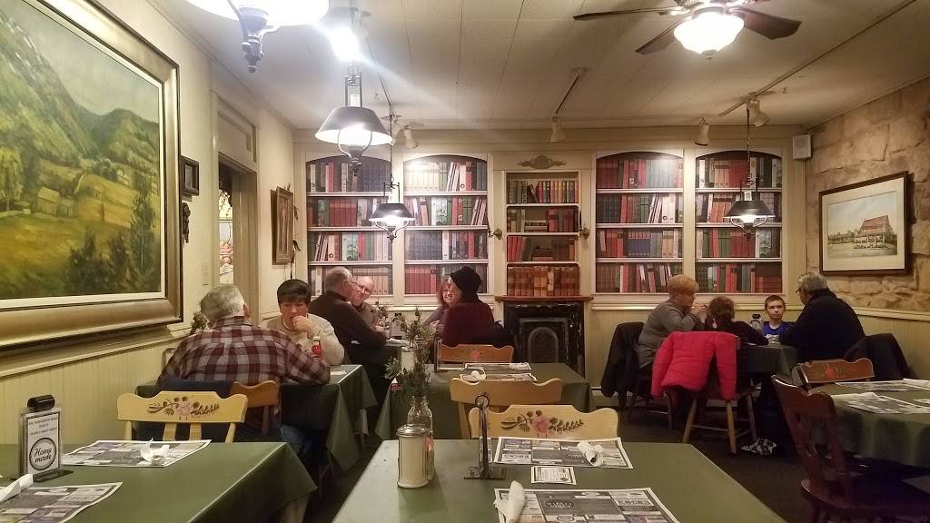 Brickerville House Family Restaurant | restaurant | 2 E 28th Division Hwy, Lititz, PA 17543, USA | 7176252525 OR +1 717-625-2525