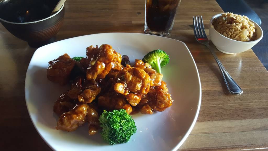 Zen Asian Kitchen | restaurant | 40 Mill Plain Rd, Danbury, CT 06811, USA | 2034562400 OR +1 203-456-2400