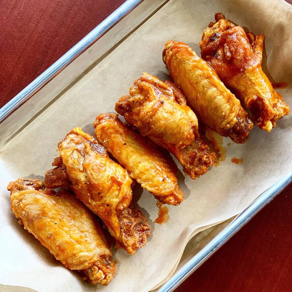 The Follow Wings | restaurant | 2150 N Josey Ln #322, Carrollton, TX 75006, USA | 2149409788 OR +1 214-940-9788