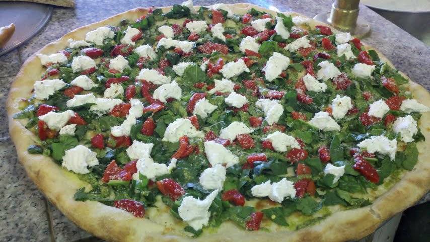 La Bella Pizza Bistro | restaurant | 194 Main St, New Paltz, NY 12561, USA | 8452552633 OR +1 845-255-2633