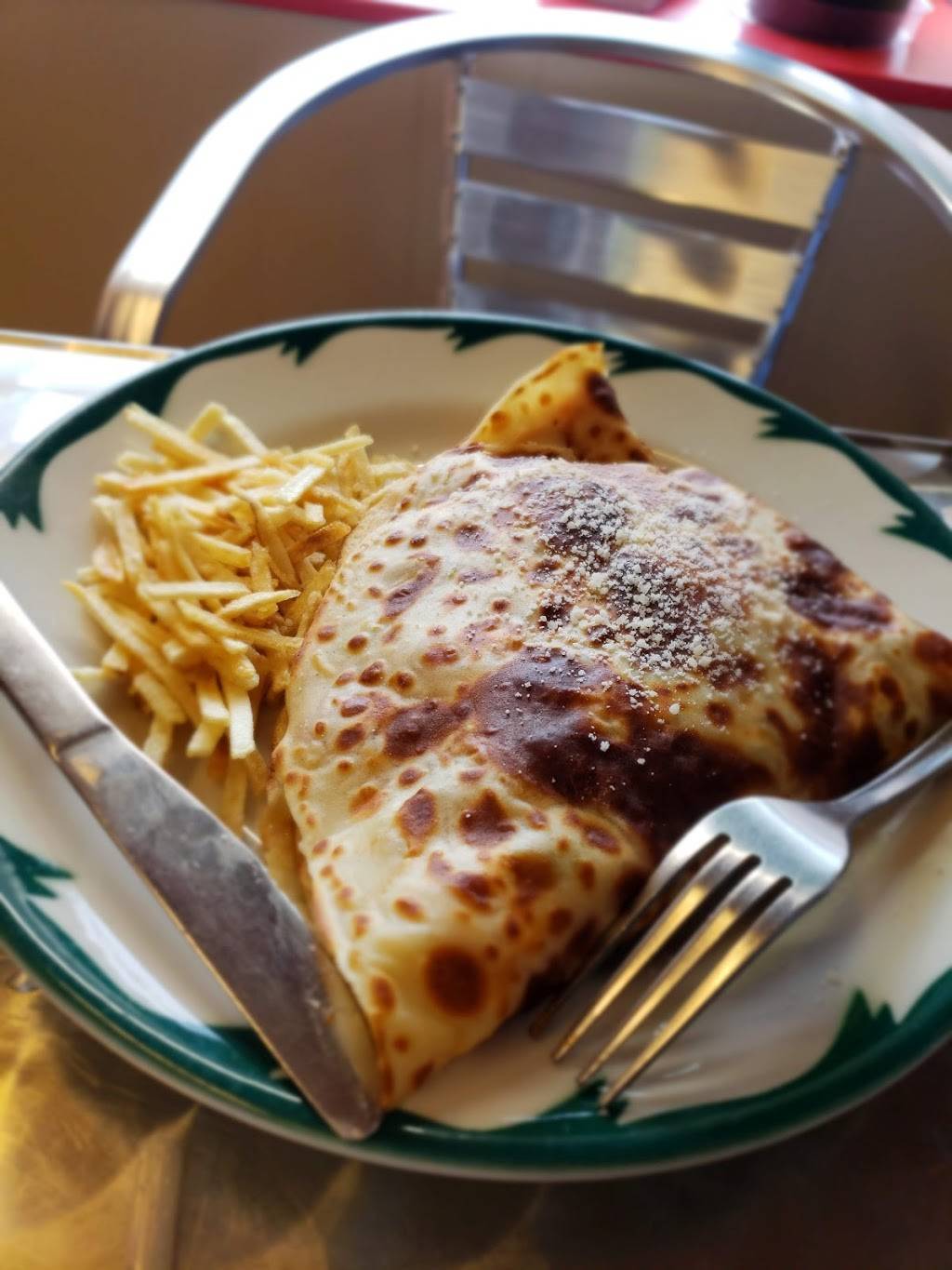 Renees Crêpes & Cakes | restaurant | 2020 Augustine Ave, Fredericksburg, VA 22401, USA | 5403680420 OR +1 540-368-0420