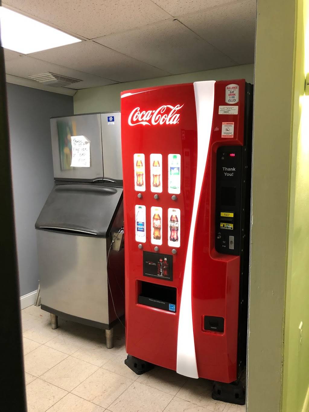 Alpine Lake Resort | night club | 700 W Alpine Dr, Terra Alta, WV 26764, USA | 3047892481 OR +1 304-789-2481