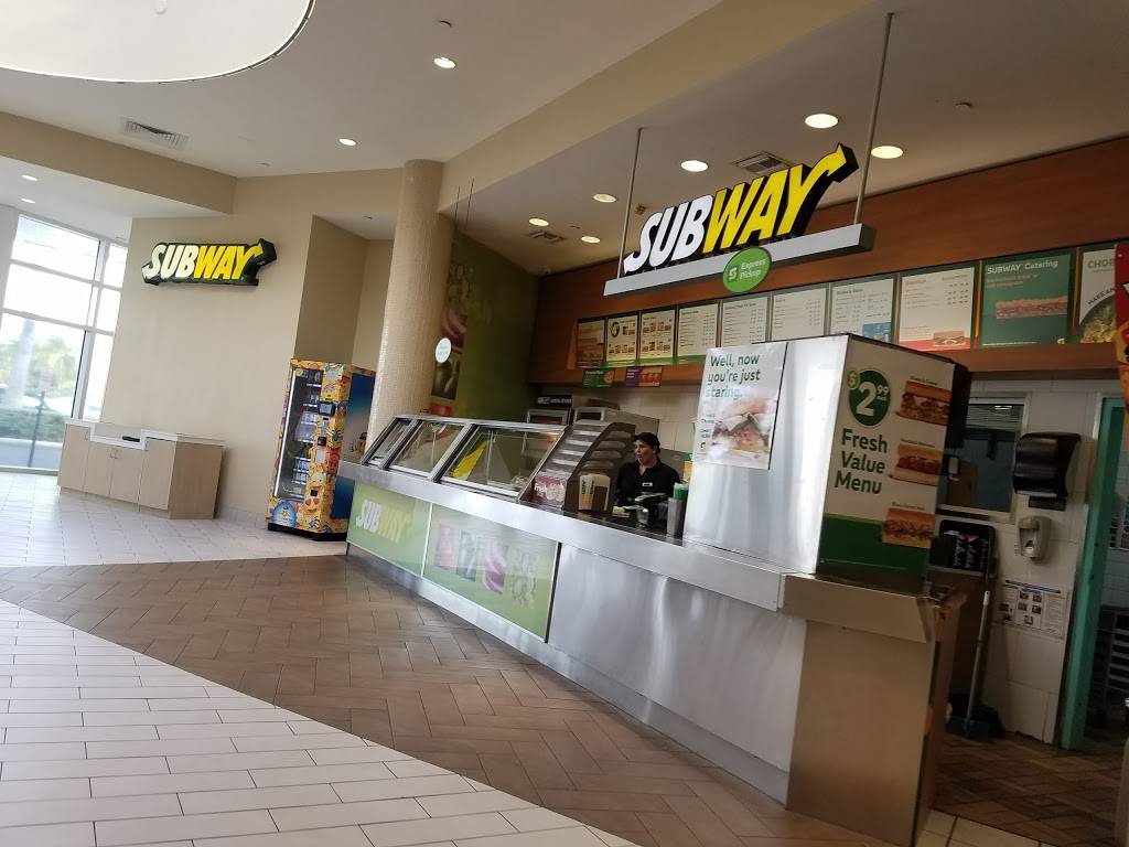 Subway | meal takeaway | 1675 W 49th St Store #1250, Hialeah, FL 33012, USA | 3055129378 OR +1 305-512-9378