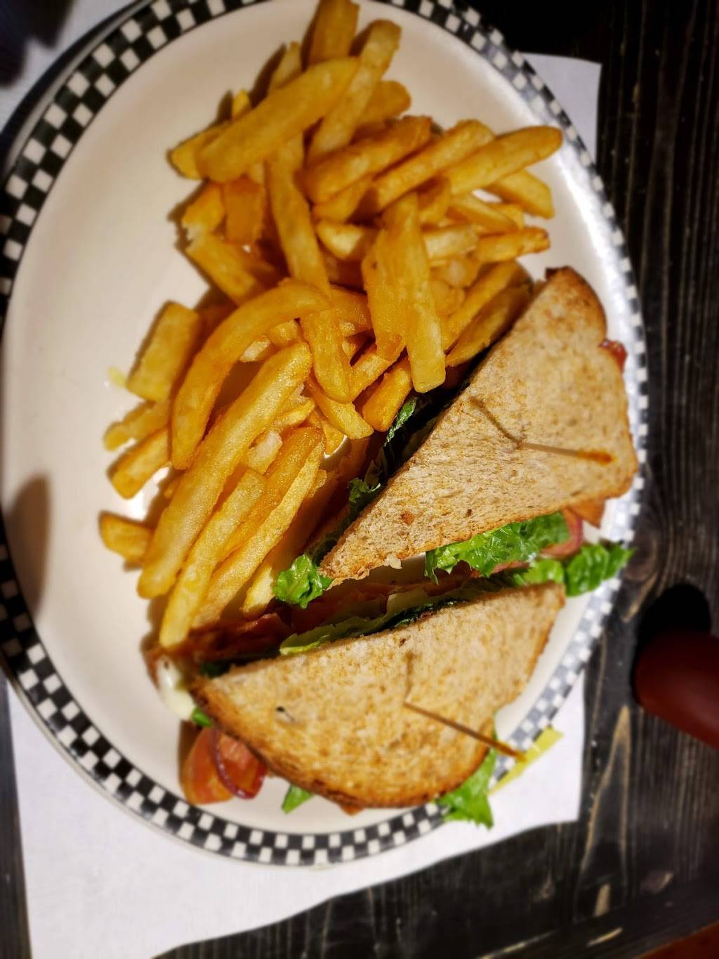 Mikes American Diner | restaurant | 1132 Portland Rd, Arundel, ME 04046, USA | 2075027739 OR +1 207-502-7739