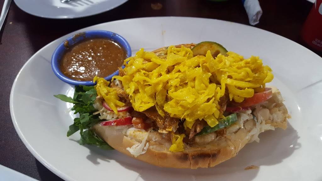 Pupuseria Metapan | restaurant | 6107 W Addison St, Chicago, IL 60634, USA | 7738532129 OR +1 773-853-2129