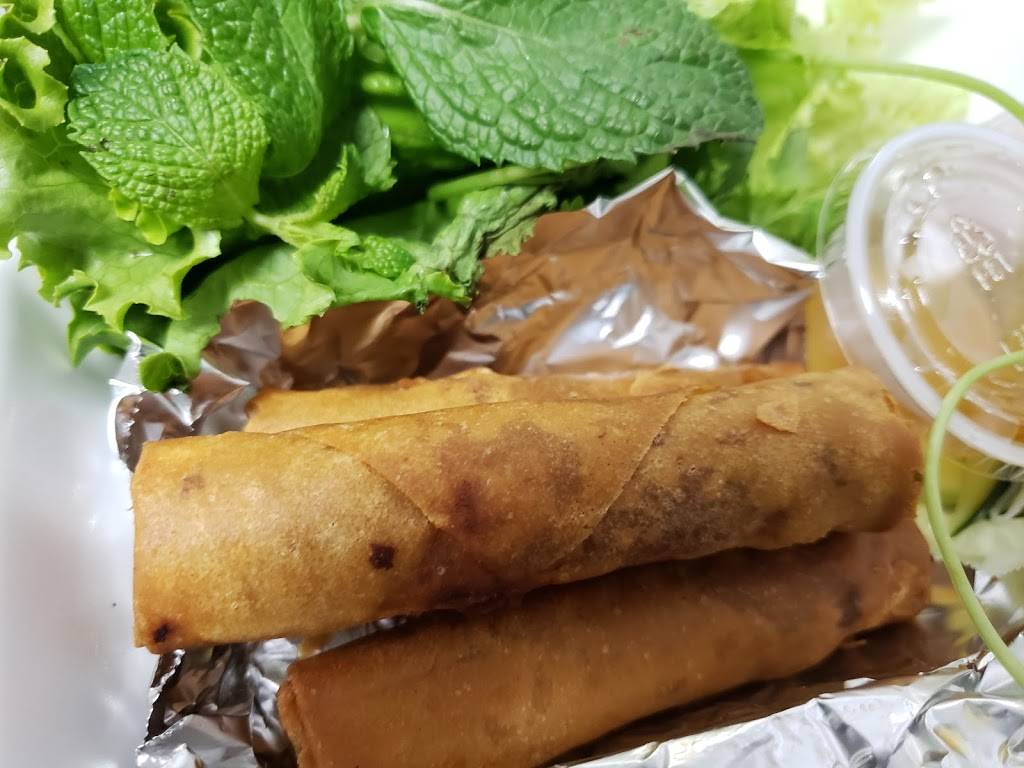 Pho 4 Queen | restaurant | 159 Rancho Santa Fe Rd, San Marcos, CA 92078, USA | 7604712572 OR +1 760-471-2572