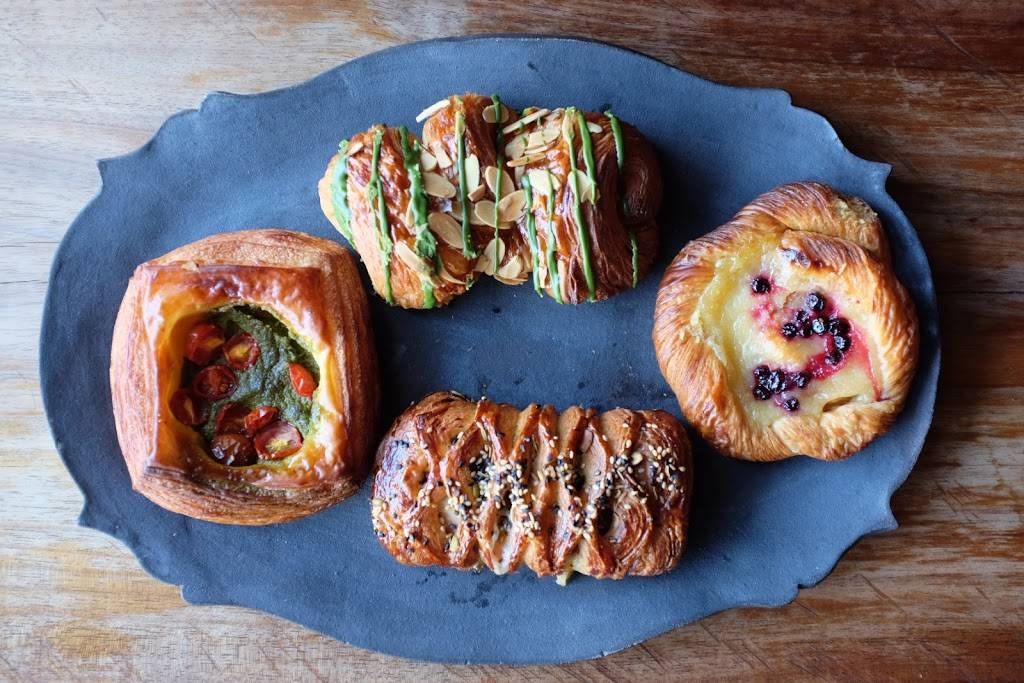 Ramen Shop | meal takeaway | 5812 College Ave, Oakland, CA 94618, USA | 5106405034 OR +1 510-640-5034