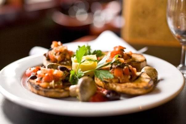 Al Lago Restaurant | restaurant | 3110 Sumner Tapps Hwy E, Lake Tapps, WA 98391, USA | 2538638636 OR +1 253-863-8636