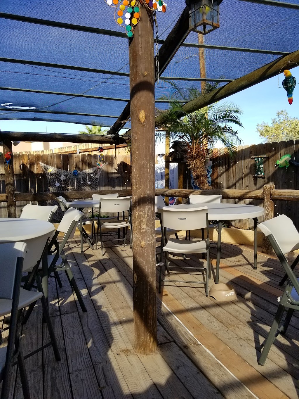 Strokes Bar & Grill | restaurant | 8010 Riverside Dr, Parker, AZ 85344, USA | 9286672366 OR +1 928-667-2366