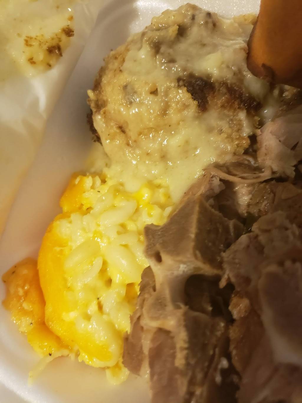 Top That Grille II | restaurant | 1371 Bessemer Rd, Birmingham, AL 35208, USA | 2059232422 OR +1 205-923-2422