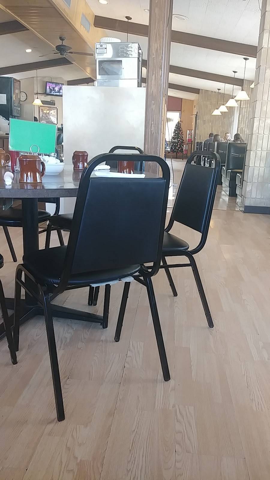 Center Cafe | cafe | 200 Richland Sq, Richland Center, WI 53581, USA | 6086475884 OR +1 608-647-5884