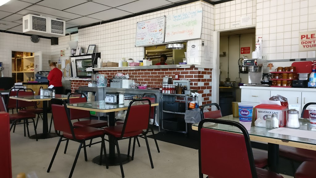 Maverick Truck Stop | restaurant | 3225 Las Vegas Blvd N N, Las Vegas, NV 89115, USA | 7026441000 OR +1 702-644-1000