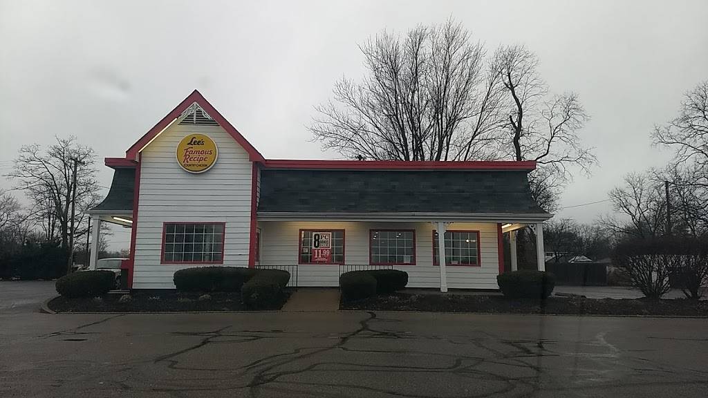 Lees Famous Recipe Chicken | restaurant | 2410 National Rd W, Richmond, IN 47374, USA | 7659662043 OR +1 765-966-2043