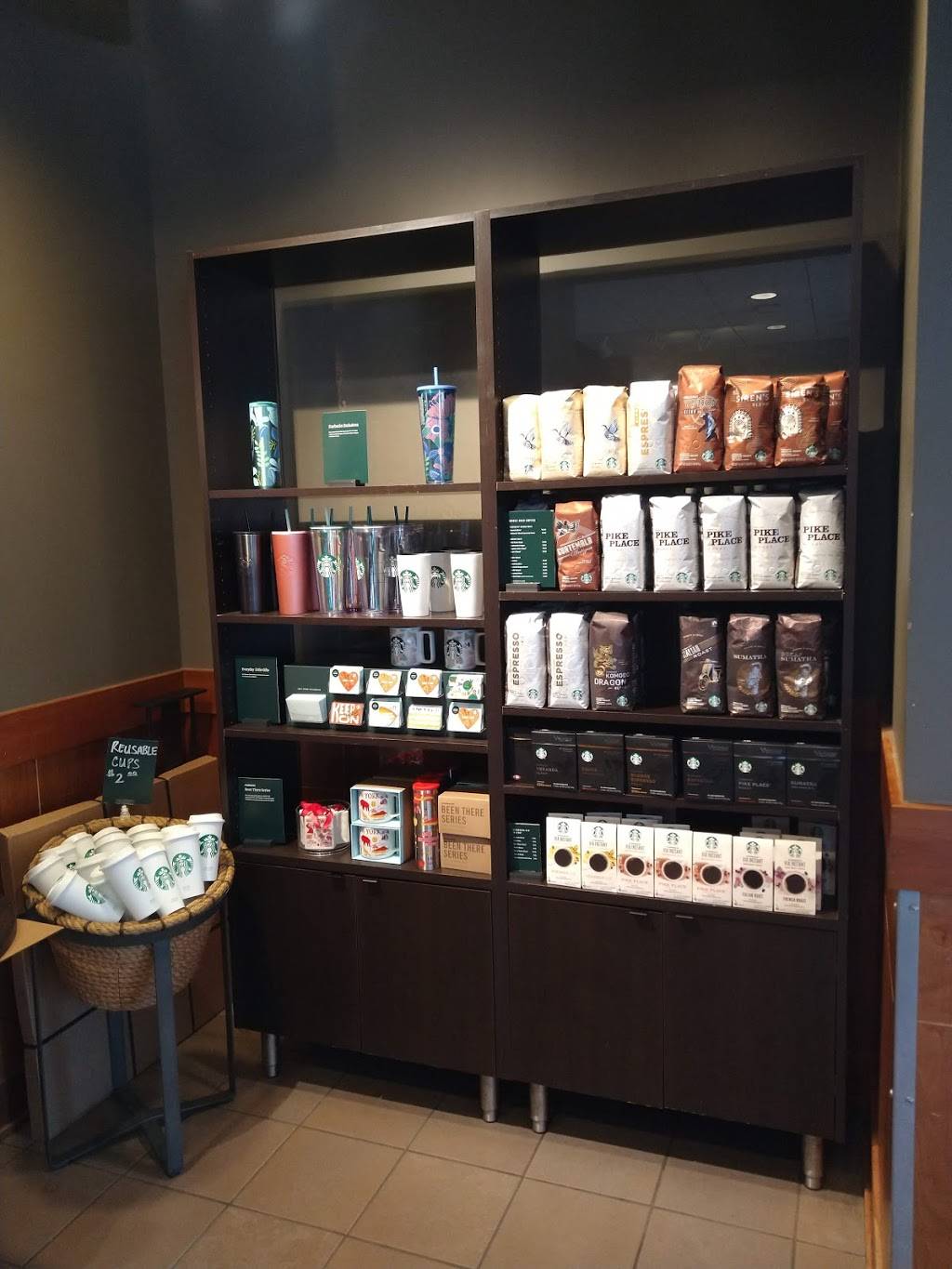 Starbucks | cafe | 506 Larkfield Rd, East Northport, NY 11731, USA | 6312661879 OR +1 631-266-1879