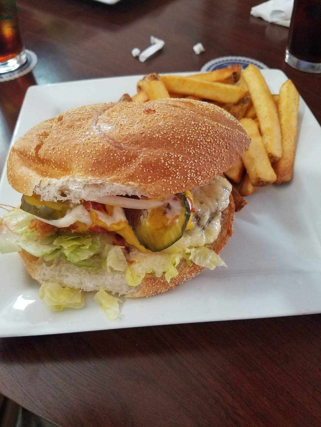 Double Play Cafe | restaurant | 320 Main St, Wallingford, CT 06492, USA | 2032652599 OR +1 203-265-2599