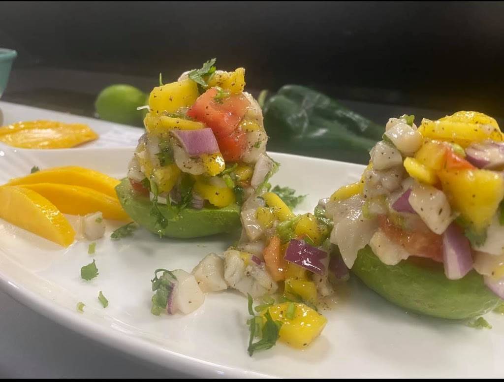 La Sirena Mexican seafood & bar | restaurant | 404 N Collins St, Arlington, TX 76011, USA | 6822766482 OR +1 682-276-6482